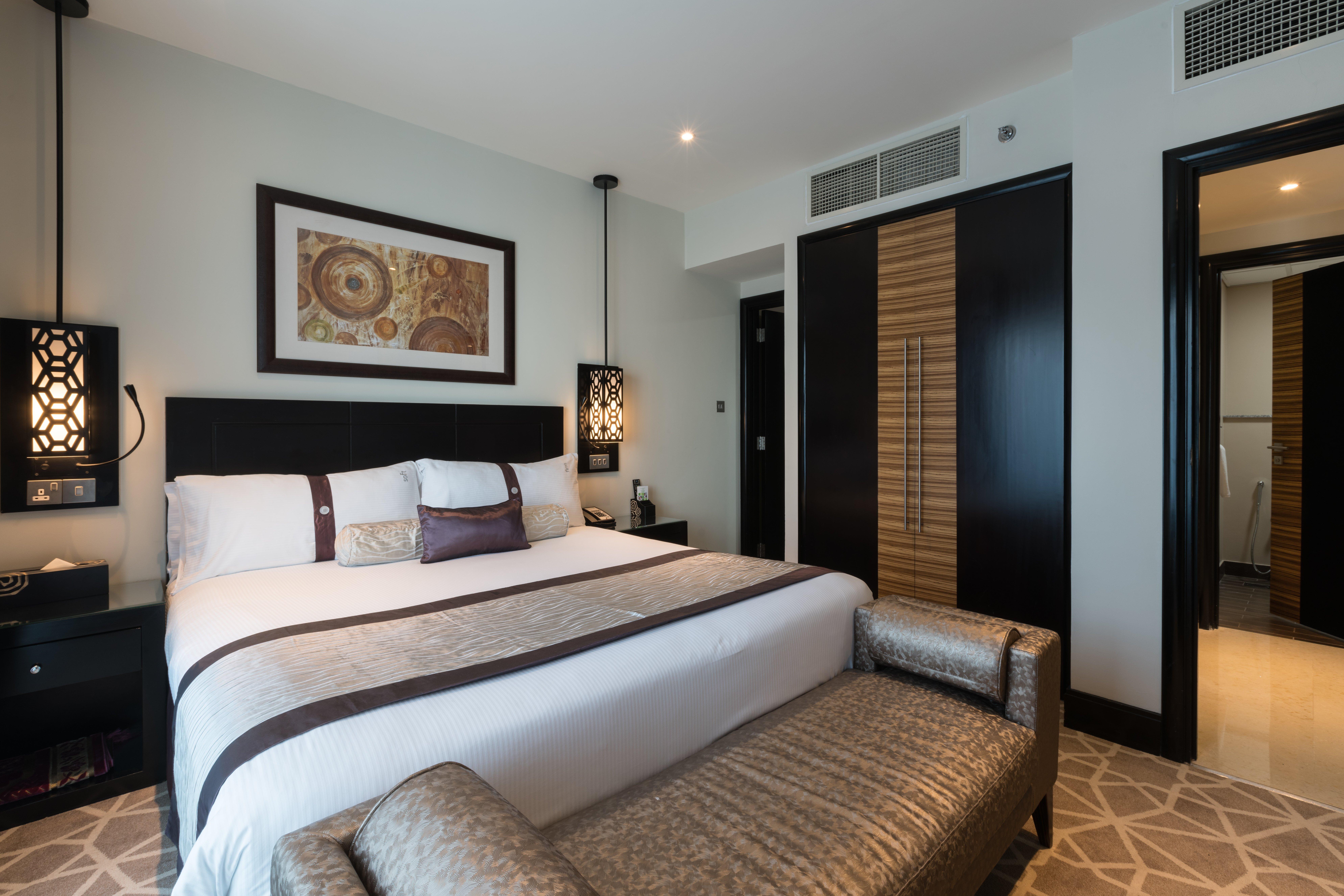 Holiday Inn Dubai Al Barsha By Ihg Exterior photo