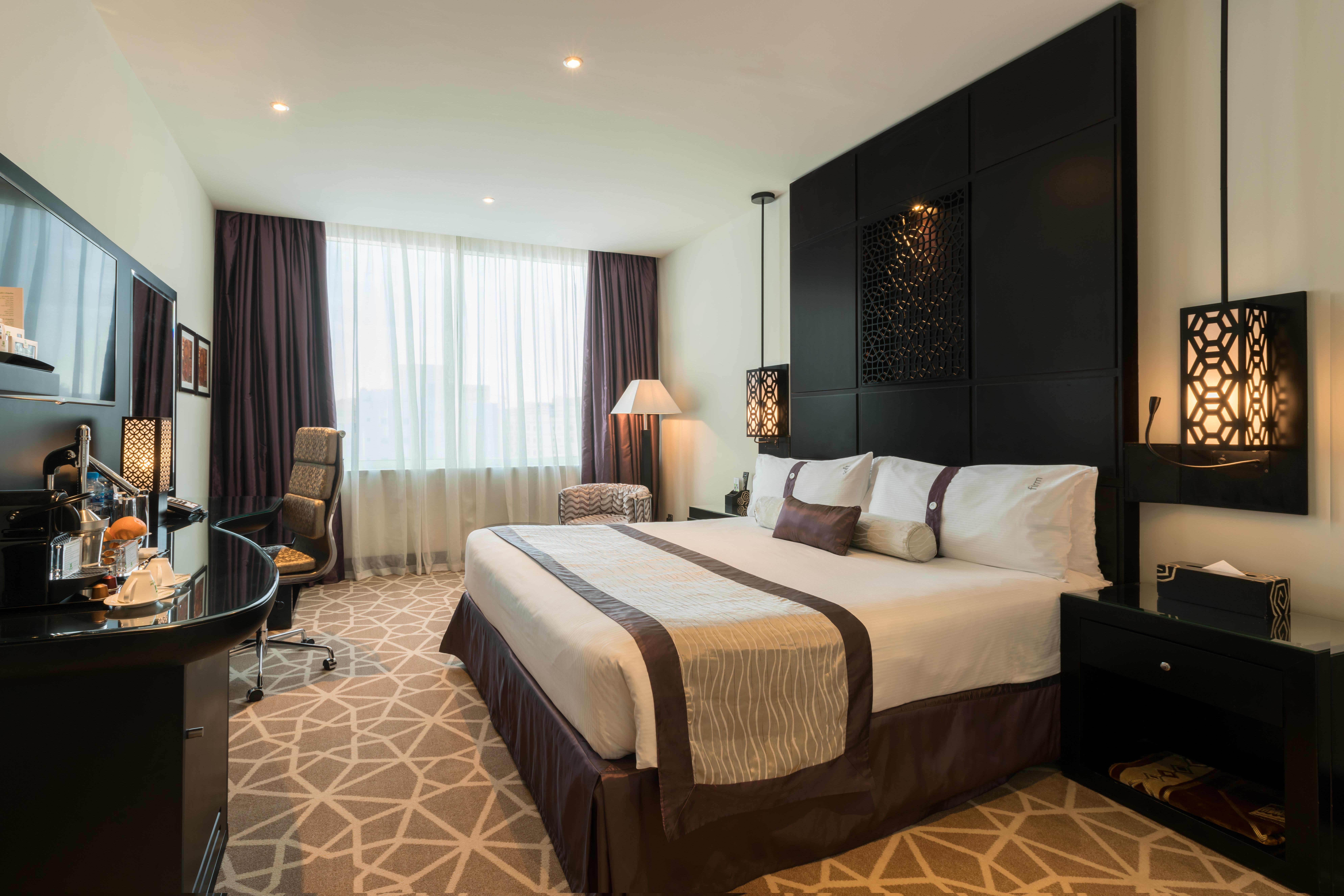 Holiday Inn Dubai Al Barsha By Ihg Exterior photo
