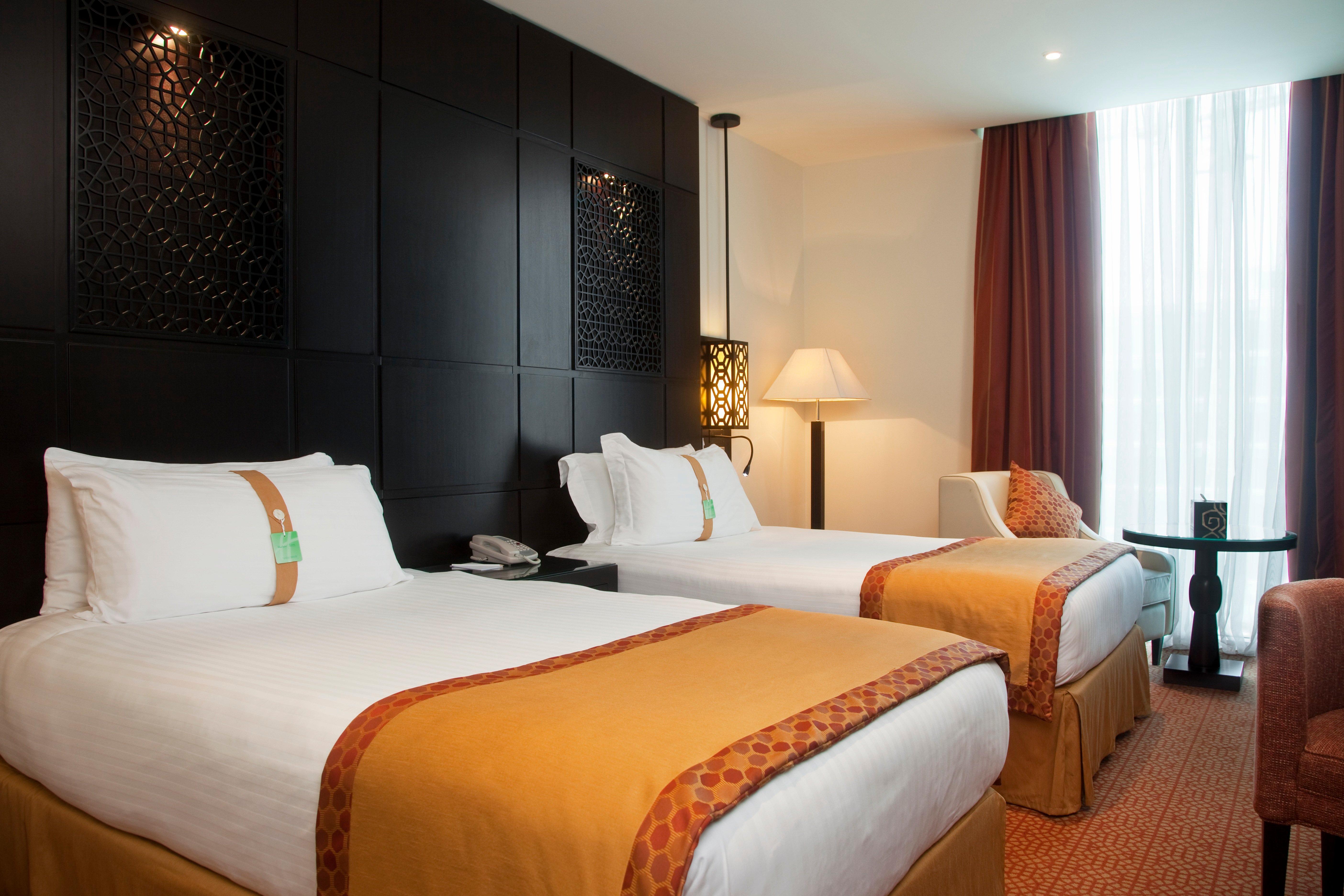 Holiday Inn Dubai Al Barsha By Ihg Exterior photo
