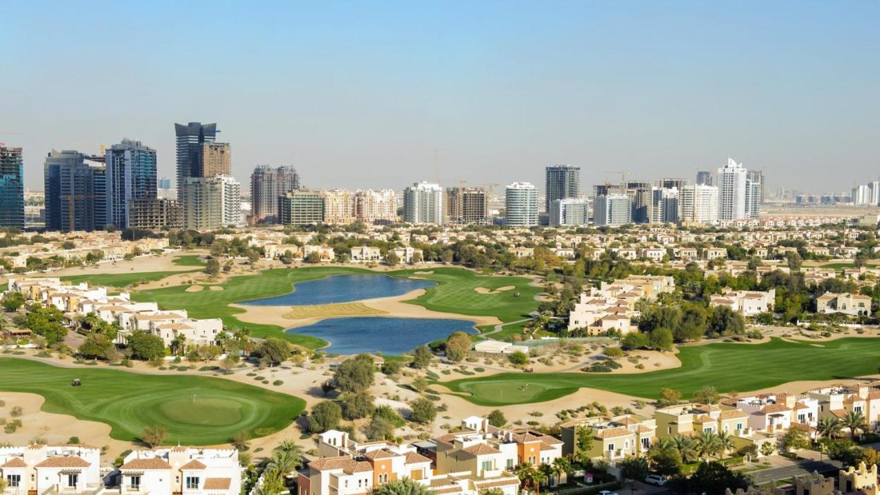 Holiday Inn Dubai Al Barsha By Ihg Exterior photo